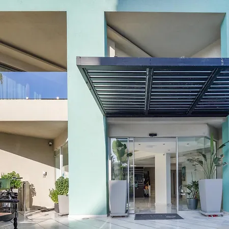 Steris Elegant & Aparthotel