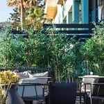 Steris Elegant 3*